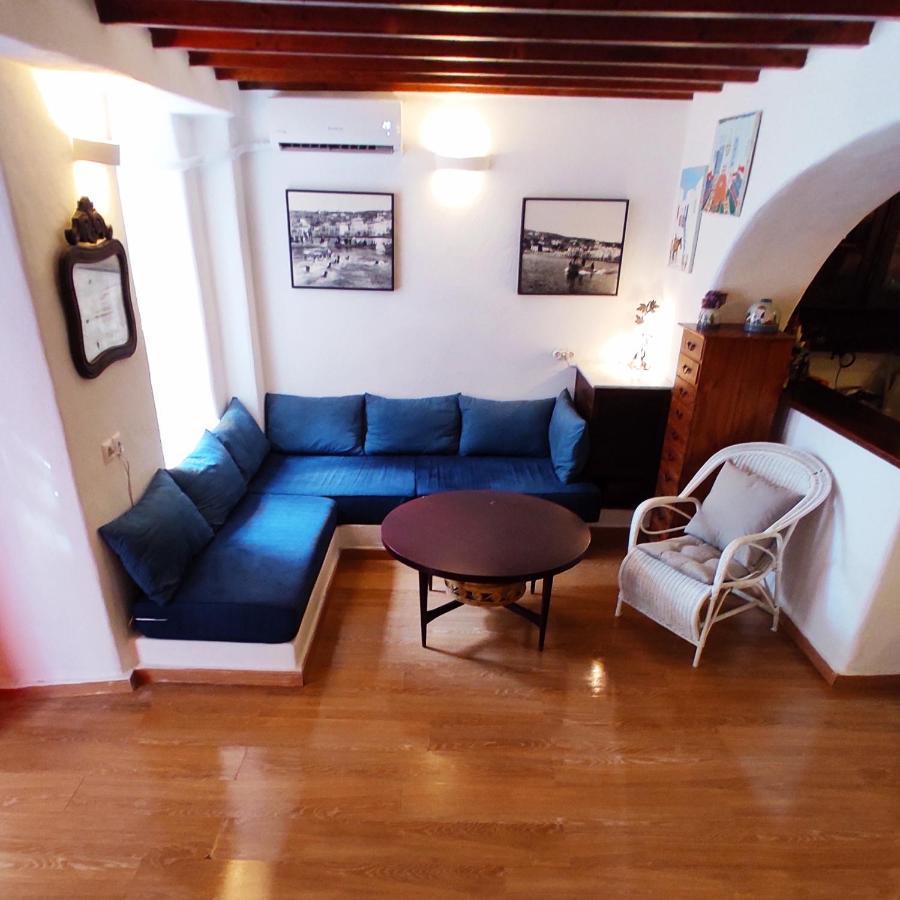 Bougainvillea Typical Town House - Private Rooftop Holiday home