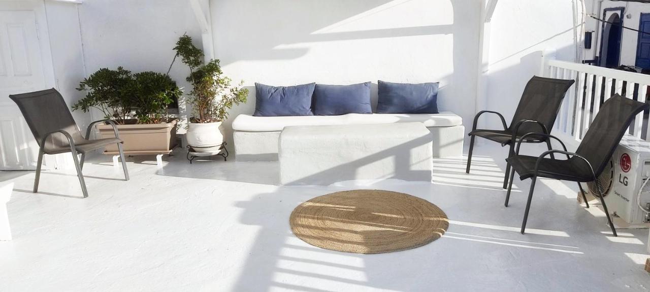 Bougainvillea Typical Town House - Private Rooftop Holiday home